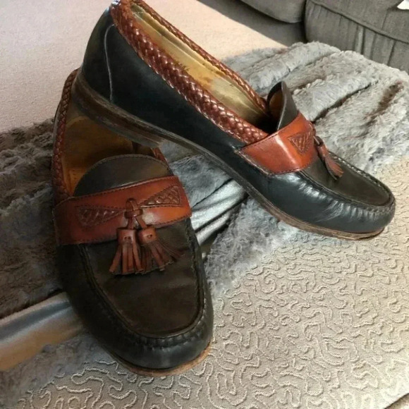 Allen Edmonds Maxfield Tassel Leather Loafers: 11 - Picture 11 of 11